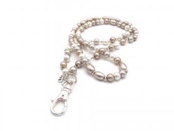 Badge ketting champagne pearl