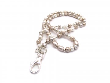 Badge ketting champagne pearl
