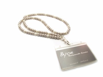 Badge ketting pearl