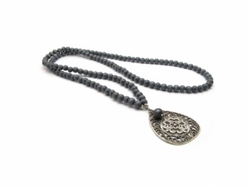 Ketting grijze Lotus
