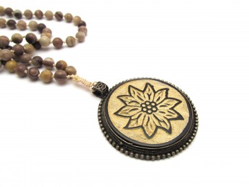 Edelsteen ketting flower