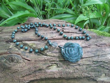 Edelsteen ketting mos agaat bosfoto