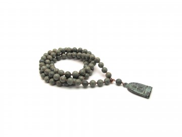 Edelsteen ketting phyolite thaise boeddha1