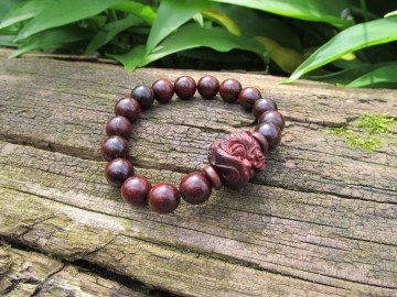 Mala armband pixiu rode sandelwood