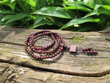 Mala ketting rode sandelwood flower