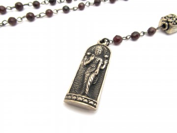 Ketting lakshmi  granaat