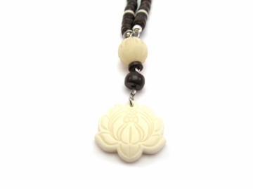 Ketting witte Lotus