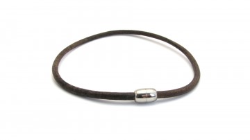 Leren choker