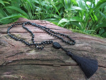 Mala ketting blauwe tijgeroog bosfoto1