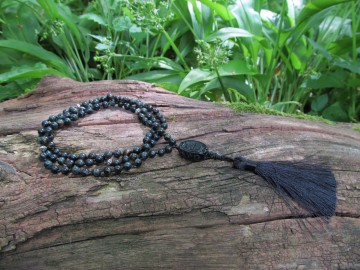 Mala ketting blauwe tijgeroog bosfoto2