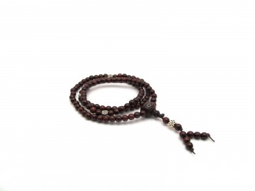 Mala lotus sandelwood