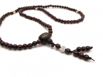 Mala lotus sandelwood