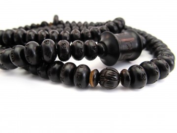 Mantra mala sandelwood