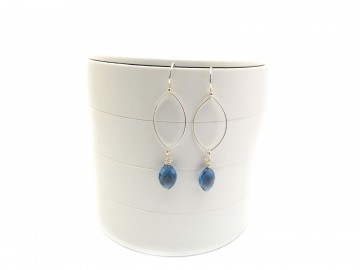 Oorbellen blauwe quartz