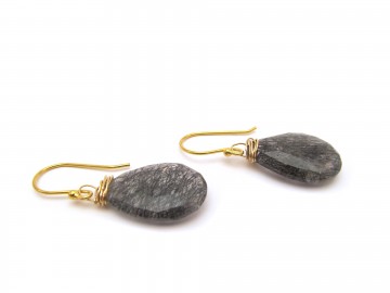 Oorbellen goud edelsteen rutiel quartz