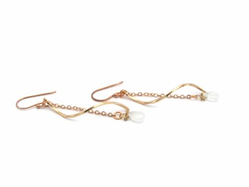 Oorbellen rose moonstone