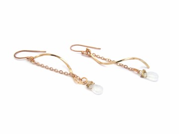 Oorbellen rose moonstone