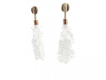 Oorbellen white silk