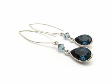 Lange Swarovski oorbellen