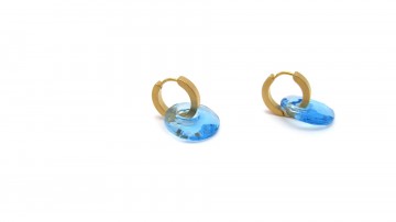 Swarovski oorringen licht blue rond